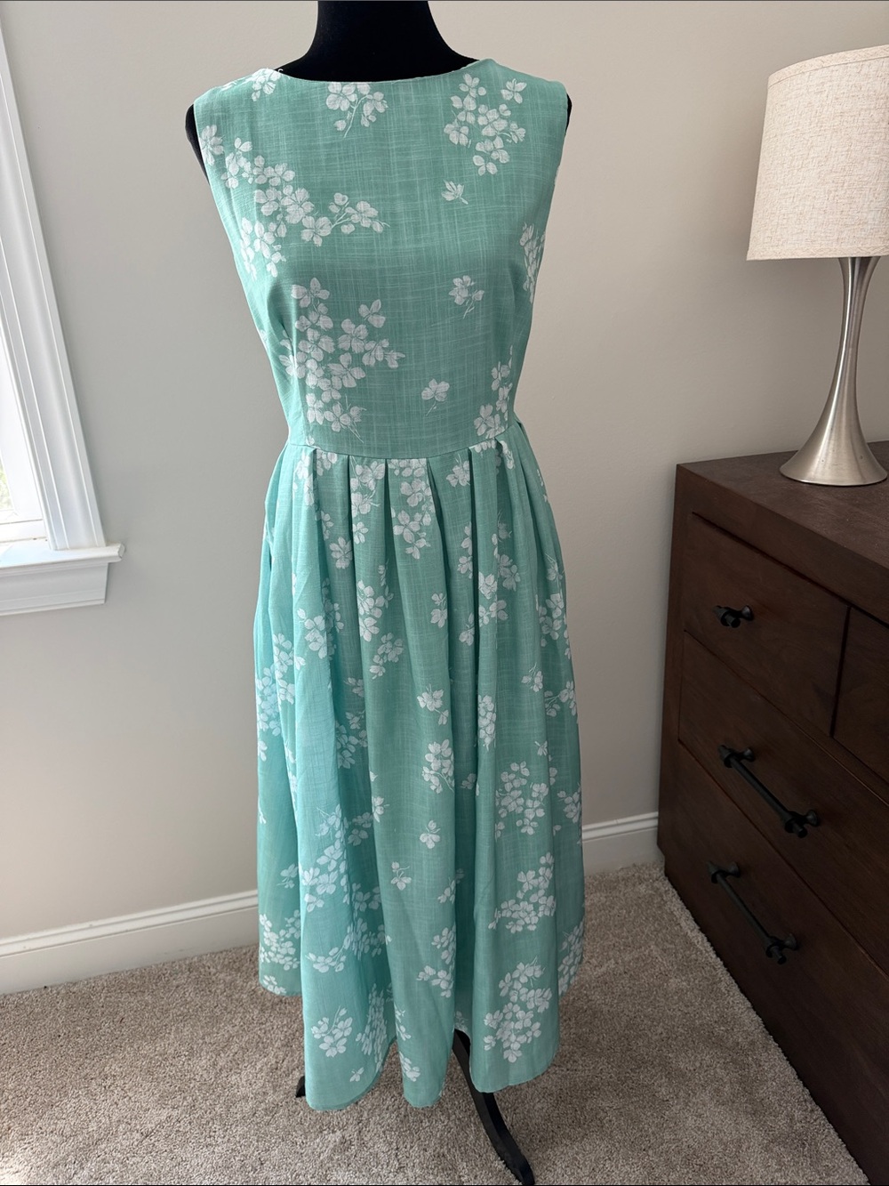 Sleeveless Mint Floral Midi Dress